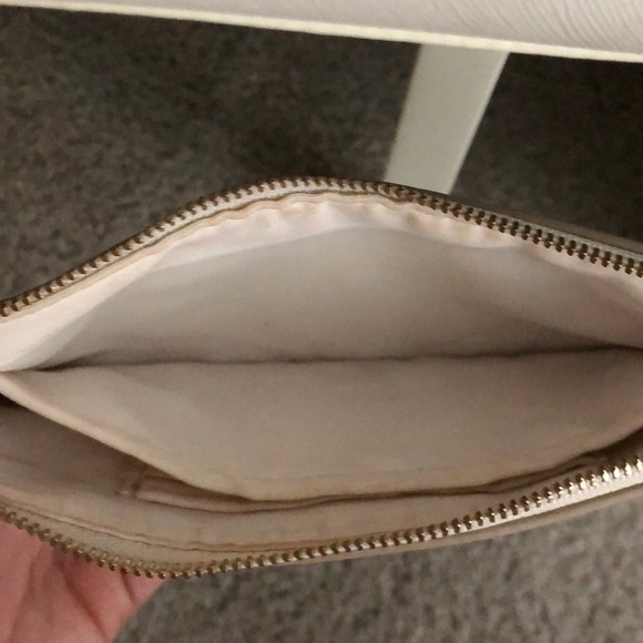 Ivory Coach Crossbody - Picture 8 of 8